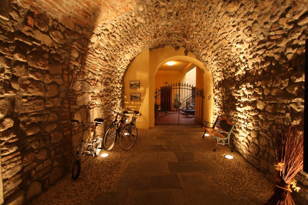 Bed And Breakfast Centrostorico 사르니코 외부 사진